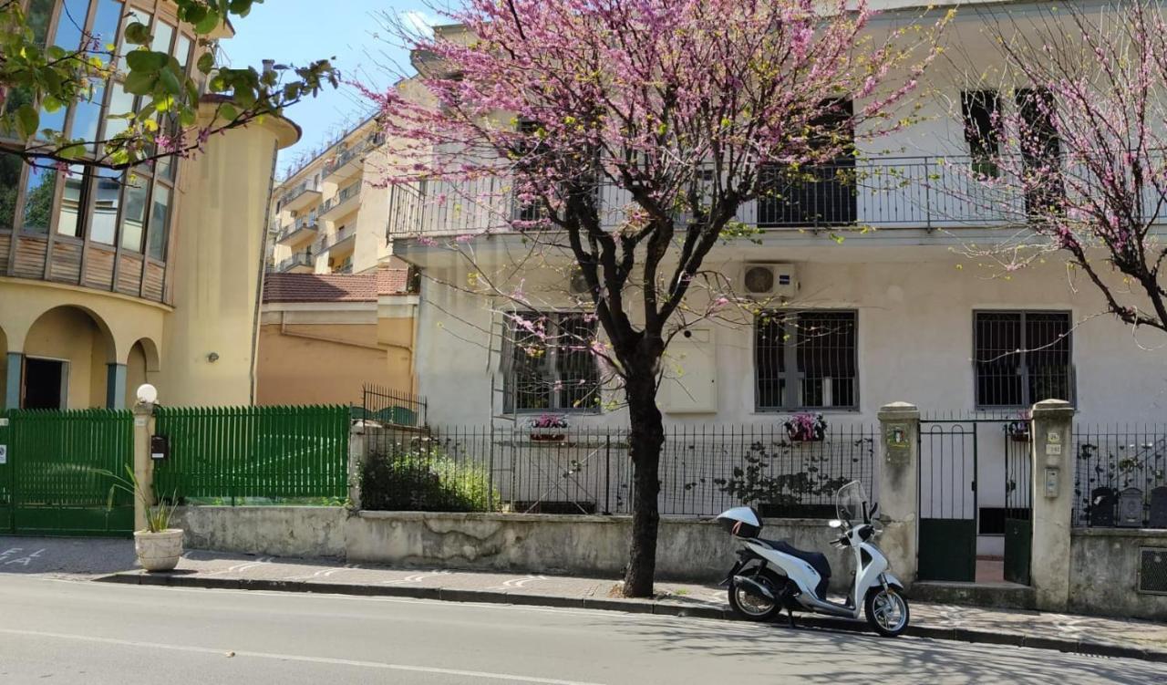 L'Acchiappasogni Casa Vacanze Кастеламаре ди Стабия Екстериор снимка